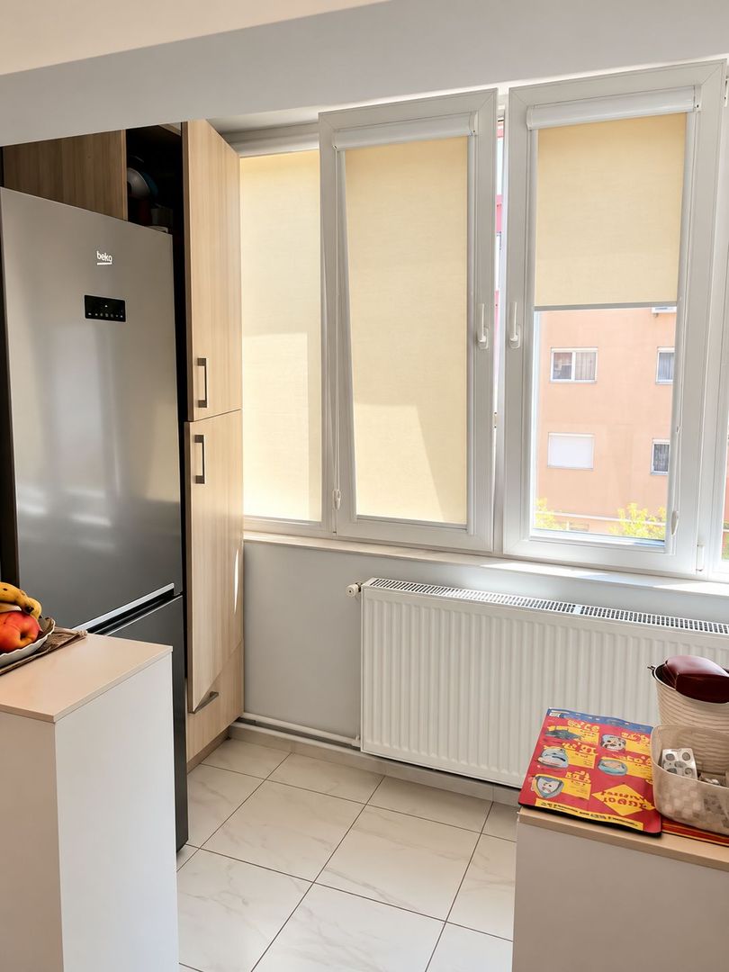 Girocului | 3 Camere | Centrala proprie | Mobilat | Etaj 2 | 2 Boxe + Garaj - Poză 4