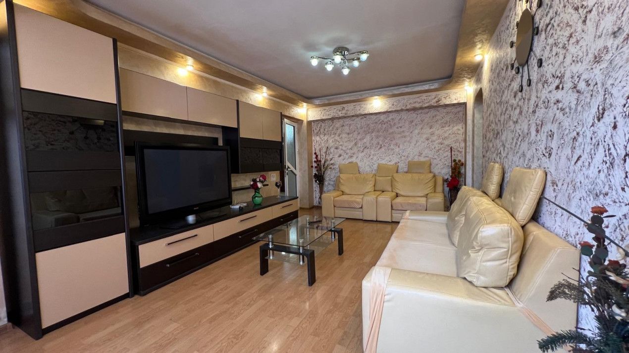 Inel II/Eliberarii - Apartament cu 3 camere situat pe strada Eliberării. - Poză 3