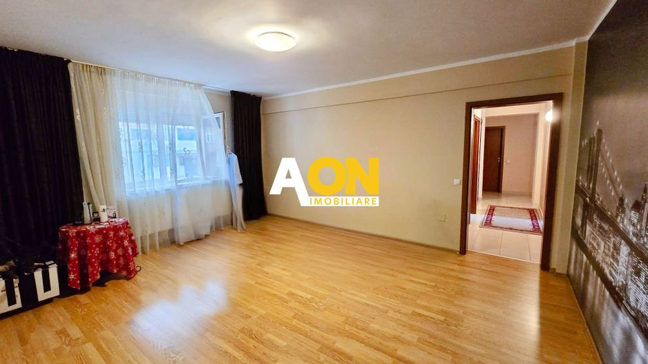 Apartament 3 camere, 2 bai, 81 mp utili, ultracentral - Poză 2