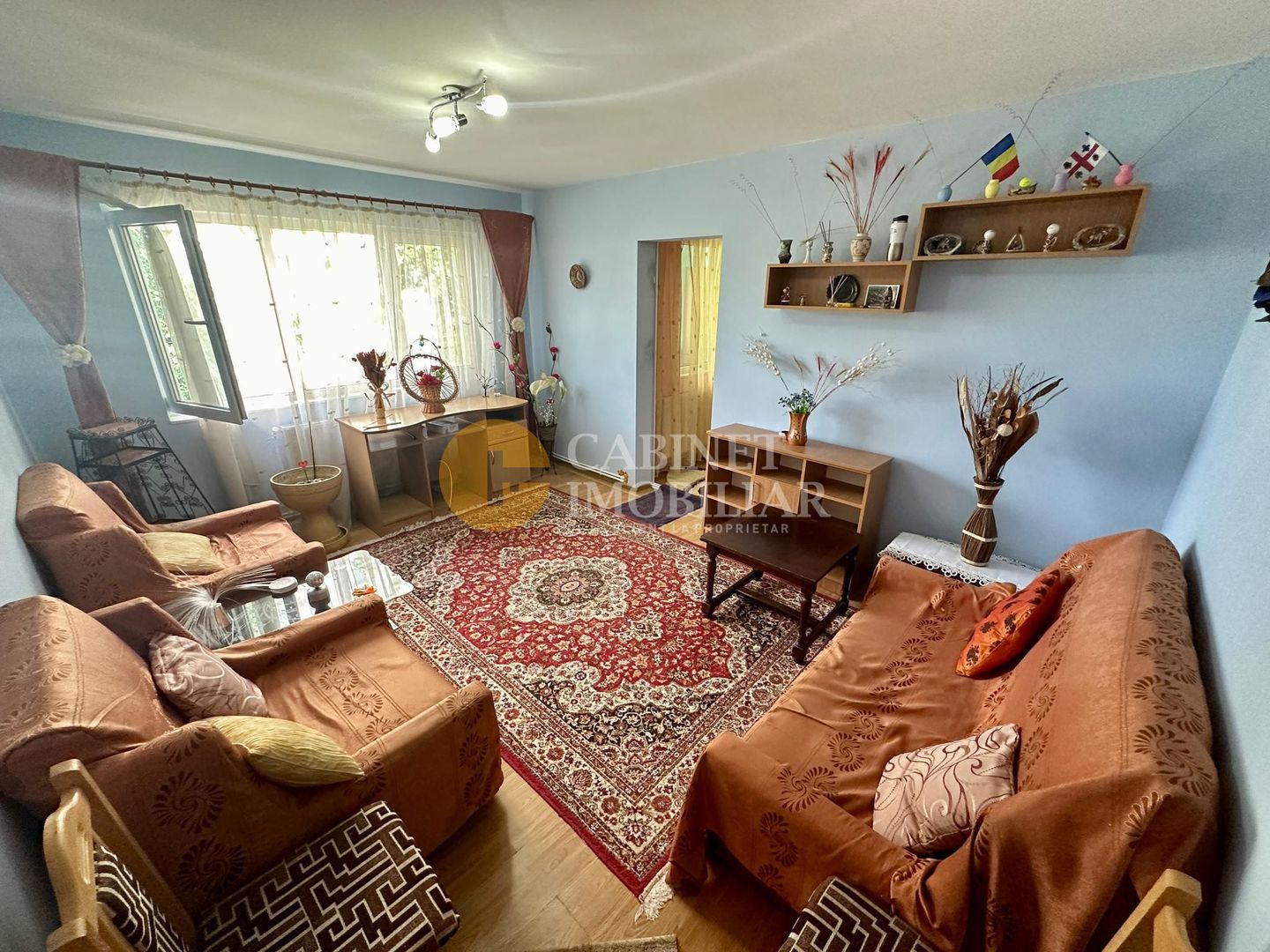 Mircea Cel Batran - 2 Camere - Etaj 3 - Poză 2