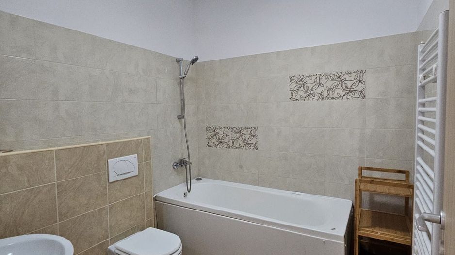 Apartament 2 camere la intrare în Dumbravita - Poză 8