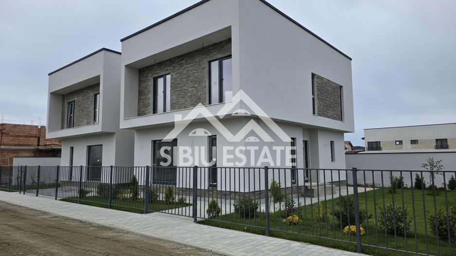 Casa noua in Selimbar, Sibiu - Poză 1