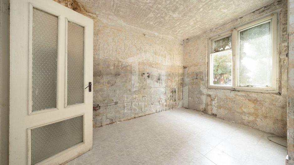Triaj-Coresi-3 camere+2 bai-70 mp utili NERENOVAT - Poză 14