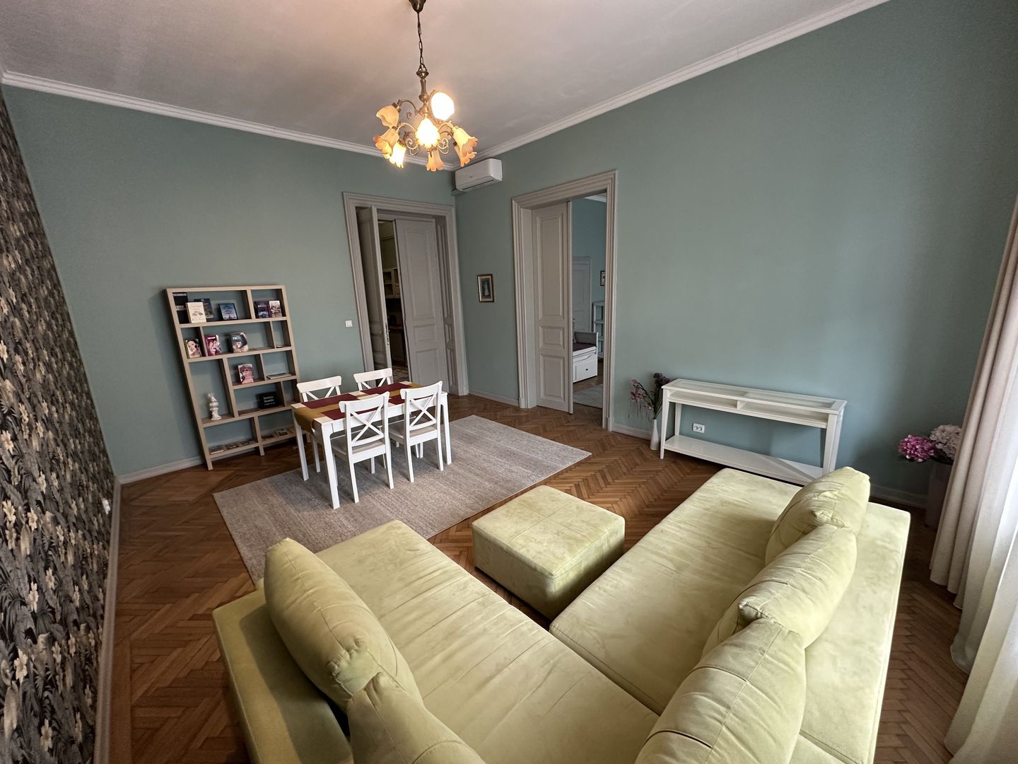 Spatiu de birouri in cladire istorica - Poză 1