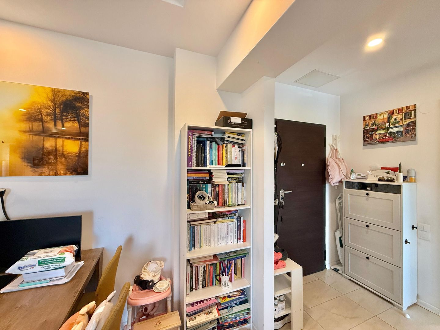 COSMOPOLIS - Apartament cu 2 camere, mobilat si utilat. - Poză 3