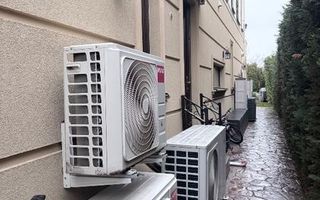 Vila deosebita cu piscina interioară - Poză 14