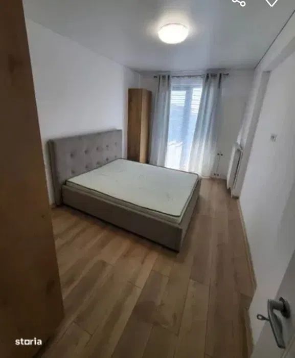 De vanzare apartament  cu 3 camere, Complex Crizantema, etaj 5, 135.000 E - Poză 5