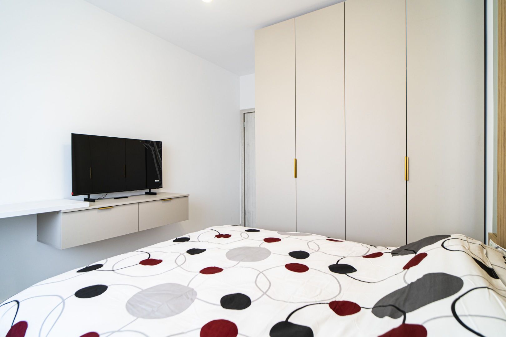 De inchirait, 2 camere, etaj 8 din 11, mobilat-utilat, Metrou Valea Ialomitei - Poză 3