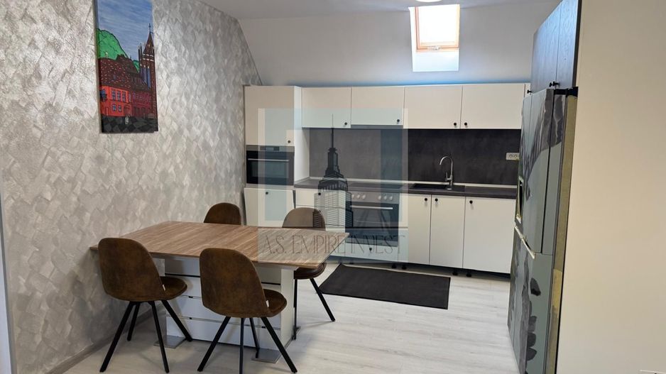 Apartament 3 camere de închiriat/ Centrul Istoric - Poză 3