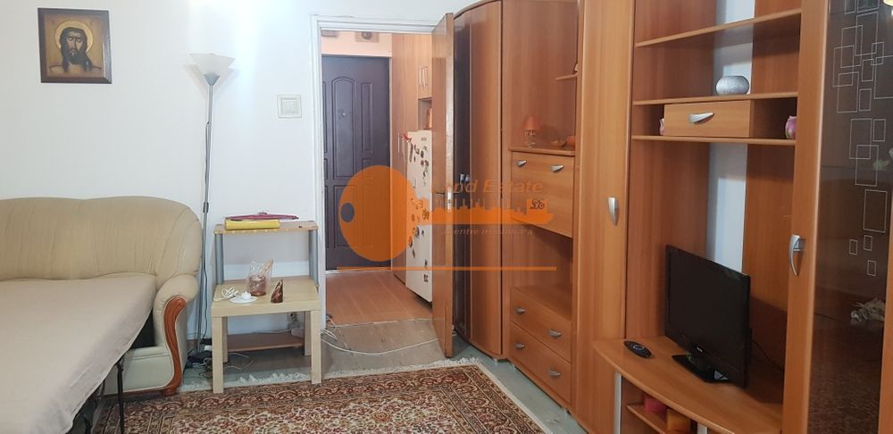 Garsonieră  – Costin Georgian, 10 minute de metrou - Poză 3