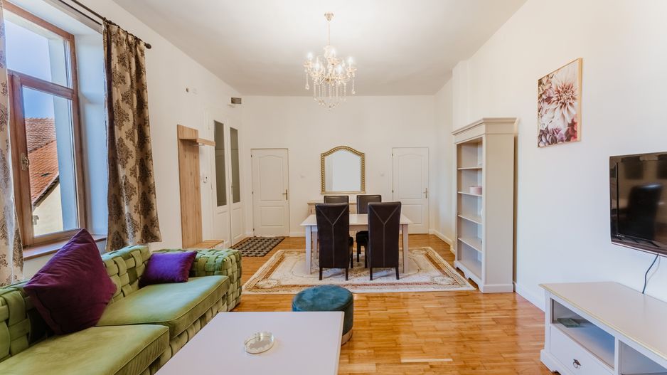 Apartament de lux cu 2 camere în centru - Poză 1