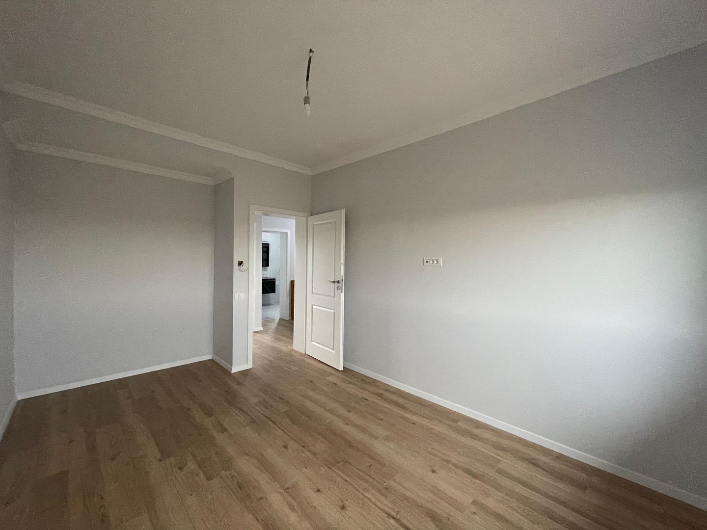 Duplex 5 camere cu finisaje premium-Moșnița Nouă - Poză 14