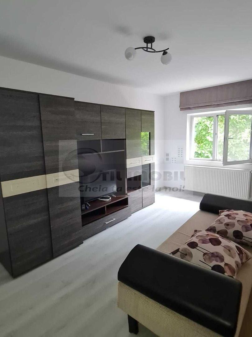 Apartament 3 camere– Str. Sf. Lazăr, vis-a-vis de Palas Mall, RENOVAT - Poză 1