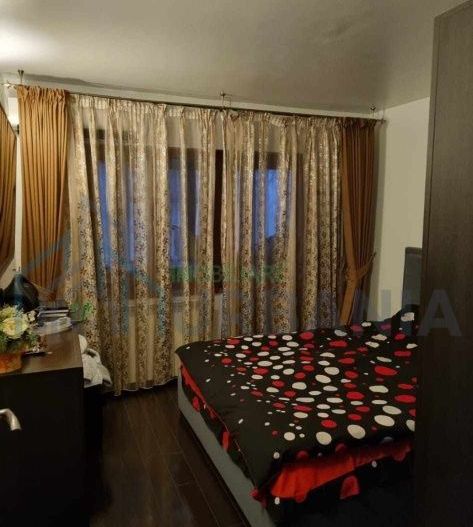 Apartament 3 camere decomandat, Podu Roș, Iași - renovat, utilat și mobilat - Poză 5
