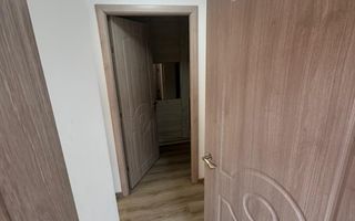 Casă de vânzare – Strada Crinului - Poză 4