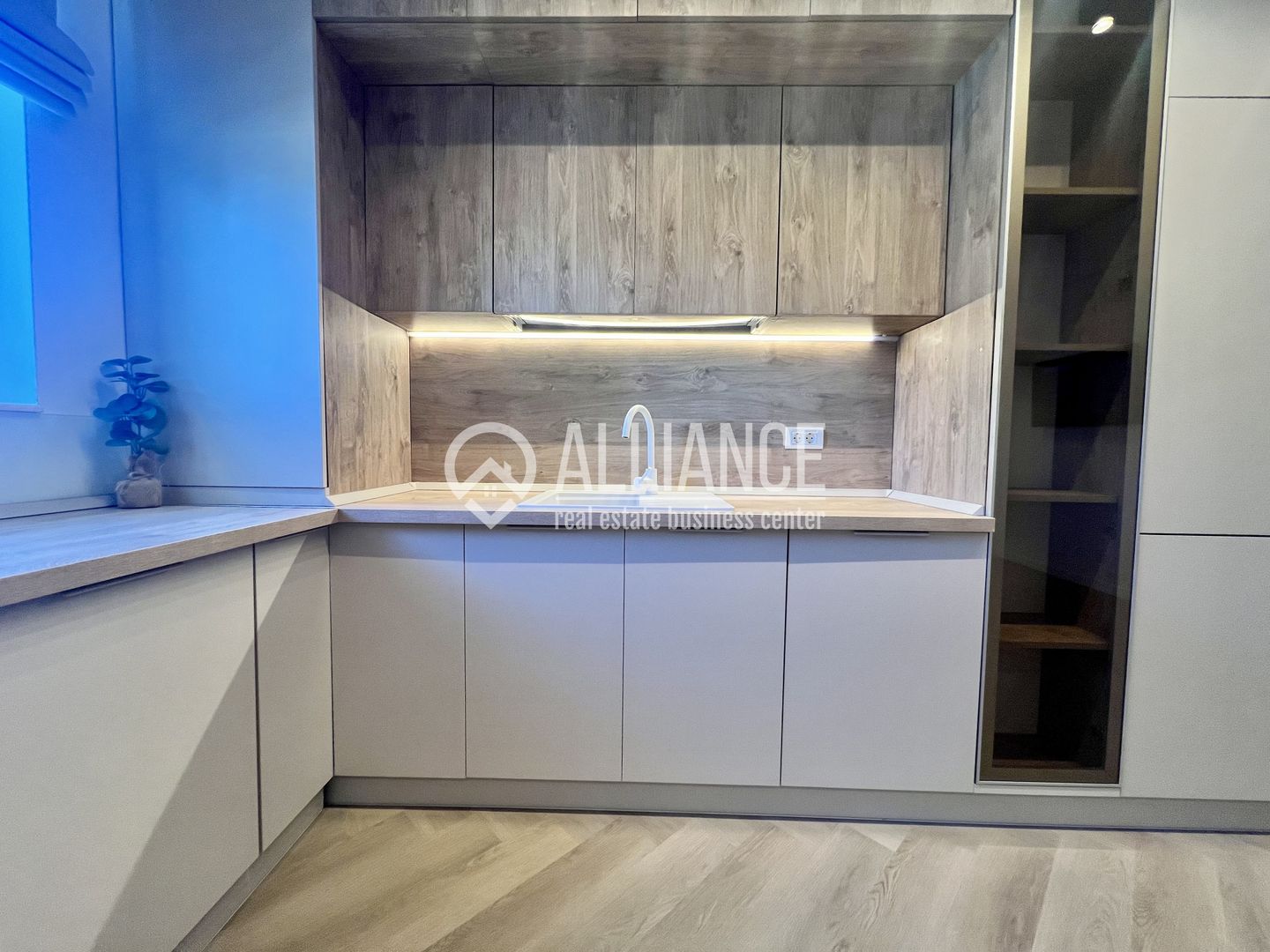 TOMIS NORD( COD 05 ) - Studio Premium la 1 minut de Campus - Poză 10