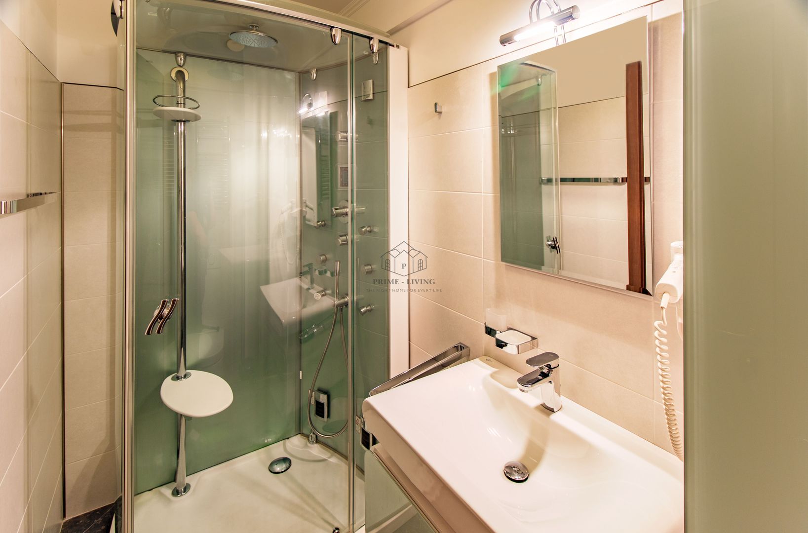 APARTAMENT CU 2 CAMERE DE 100 MP LA INCHIRIERE IN ZONA ROMANA - Poză 4