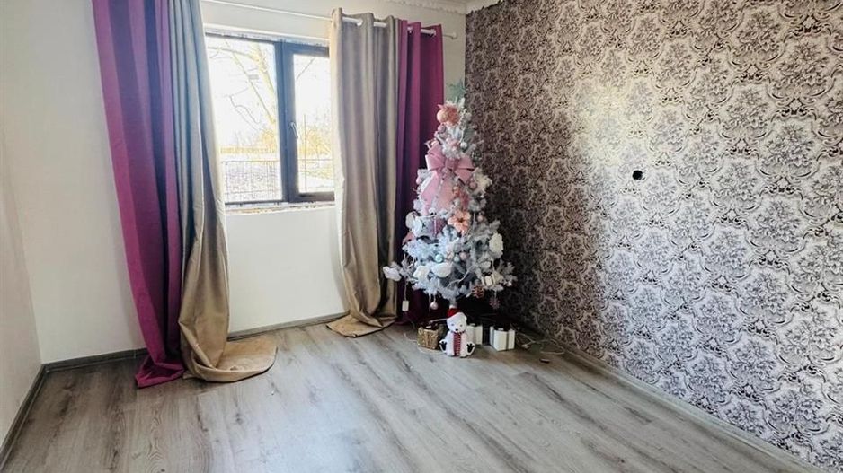 Casa cu 5 camere in localitatea Sacuieni - Poză 4