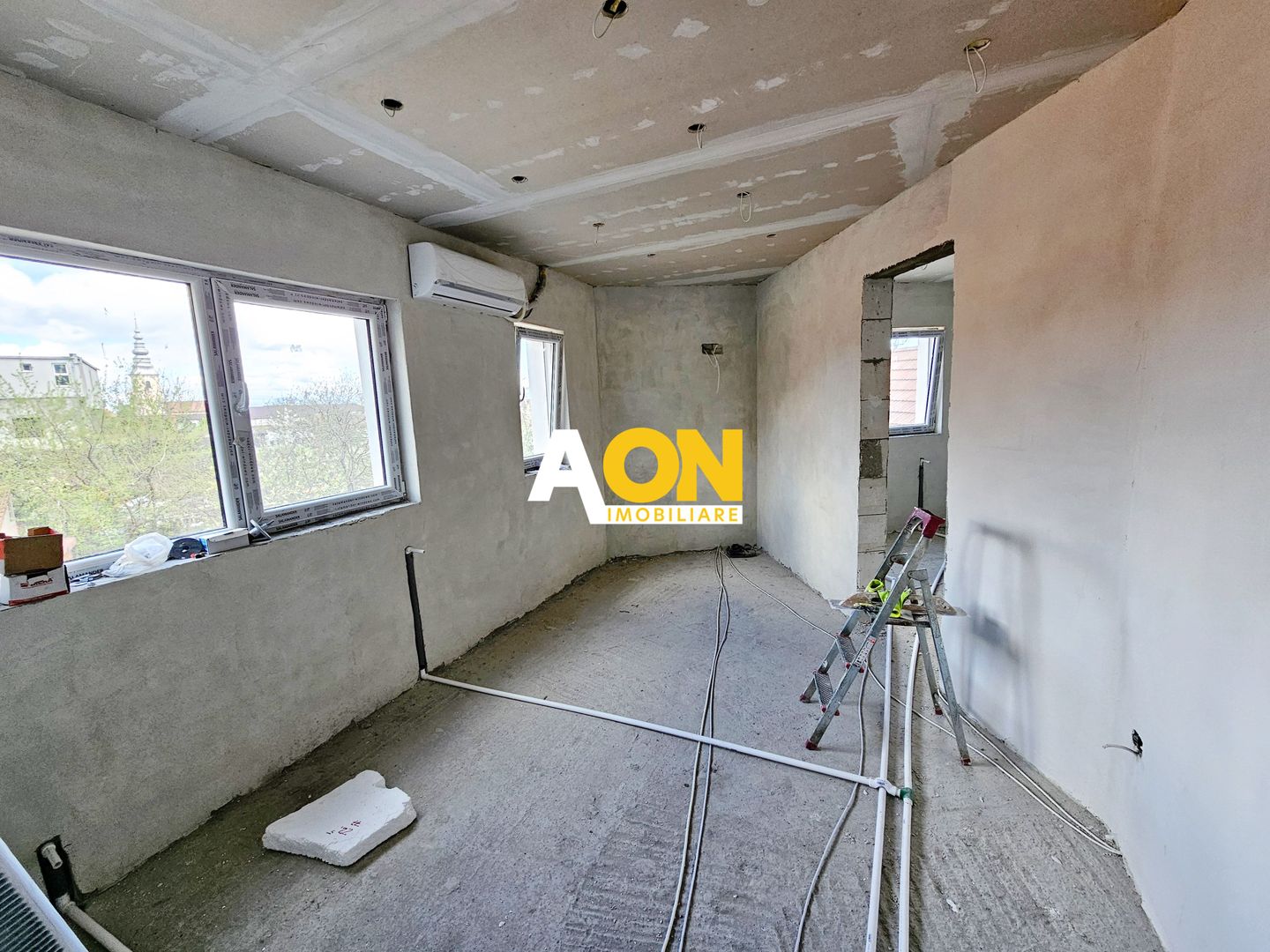 Casa 12 camere, pretabila ca pensiune sau pentru apartamentare - Poză 9