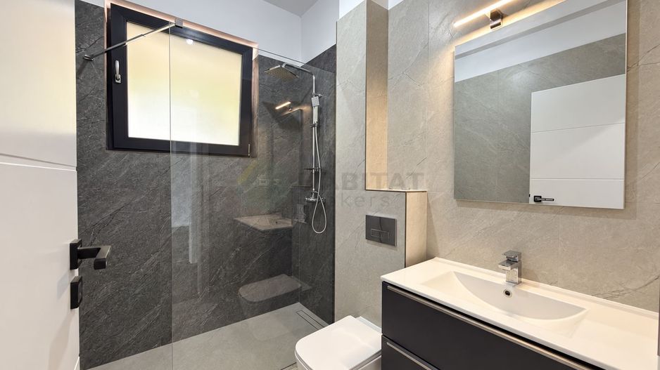 Vilă cu 6 camere, teren 420 mp, Tunari-zona Primariei - Poză 11