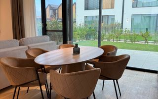 Vila tip UV03 mobilata complet in Amber Forest-prima inchiririere - Poză 5