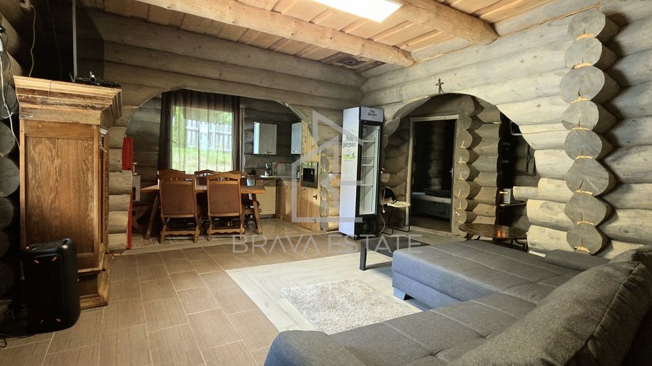 Cabană din lemn rotund, 210mp, ciubăr, jacuzzi, foișor, localitatea Băișoara - Poză 5