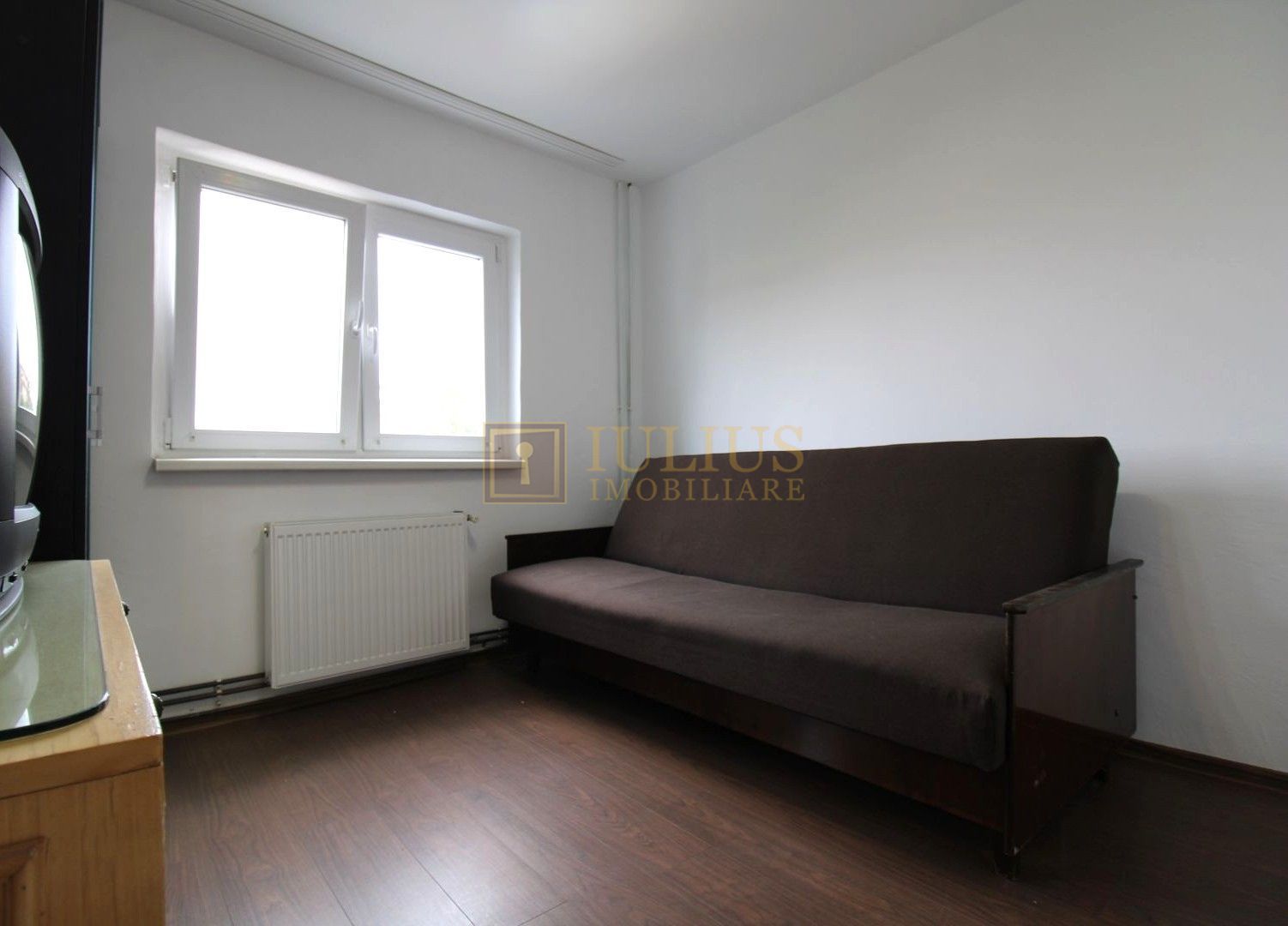 Zona Lipovei, 4 camere + 2 bai, centrala proprie, PET-FRIENDLY - Poză 4