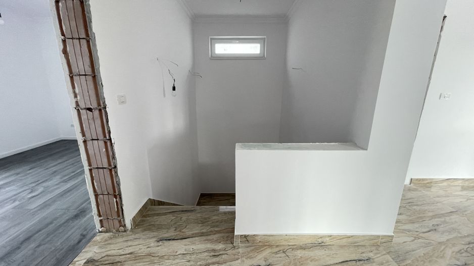 Casa de familie in zona rezidentiala - Poză 26