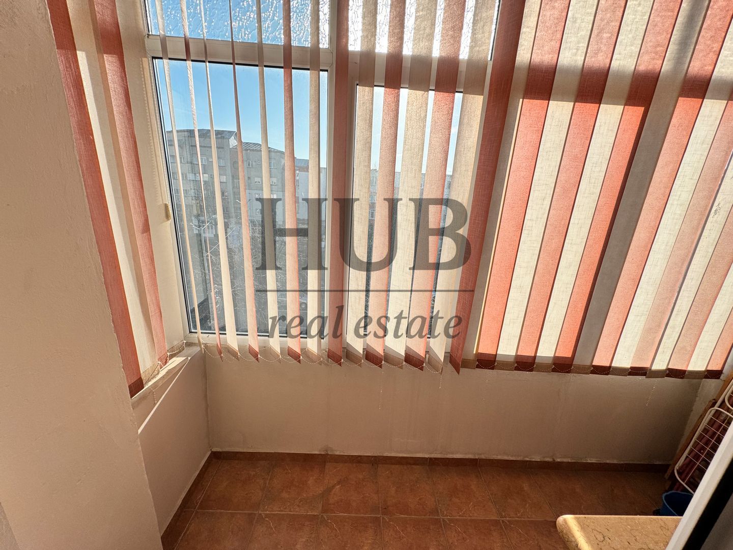 apartament cu 2 camere de inchiriat-zona centrala-Str 9 Mai - Poză 6