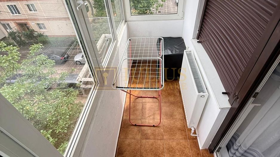 2 camere| Soarelui-langa Uranus Plaza| centrala proprie| zona linistita| - Poză 9