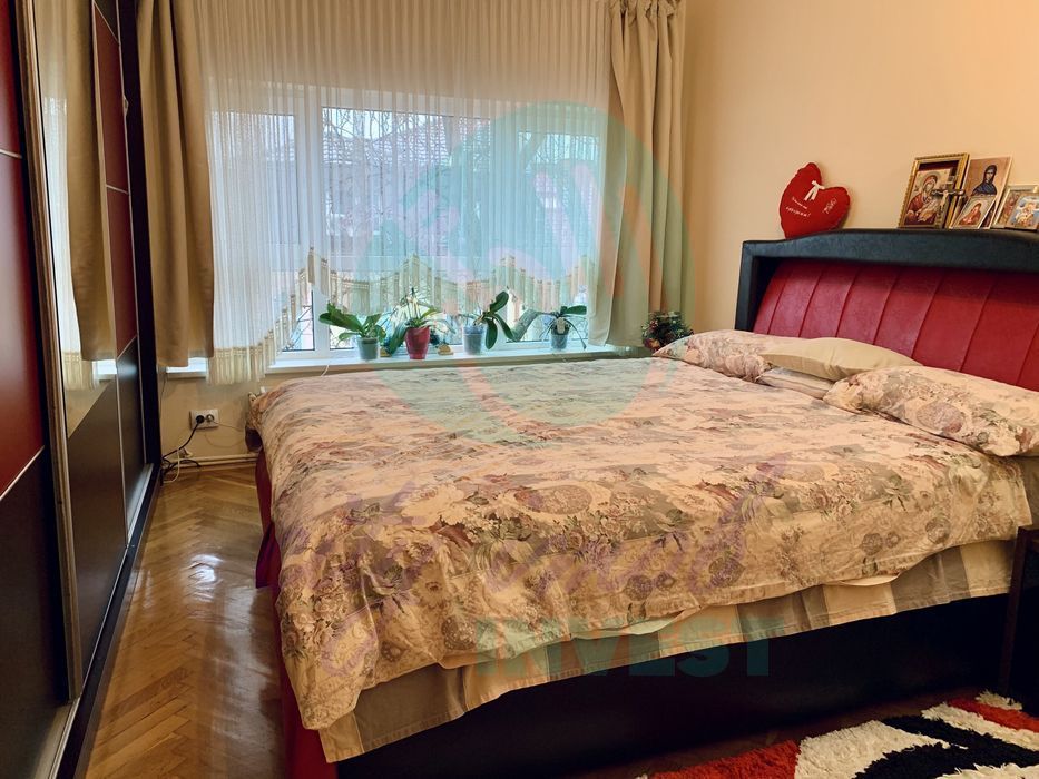 3 cam in BLOC BOUTIQUE- Calea Calarasilor - Matei Basarab - Poză 1
