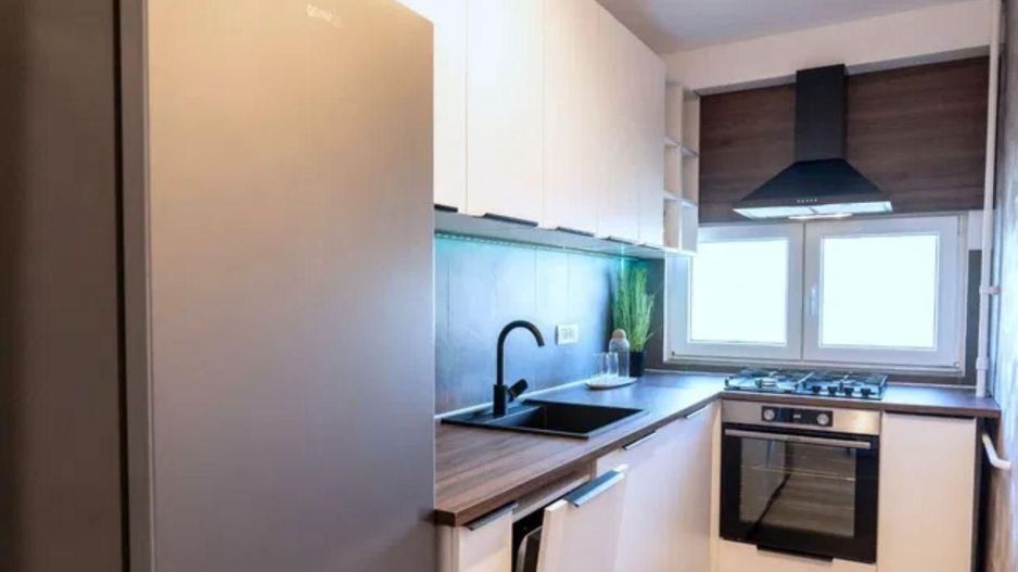 Apartament 2 Camere Decomandat - Renovat,Mobiliat-Utilat ,zona Unirii - Poză 7