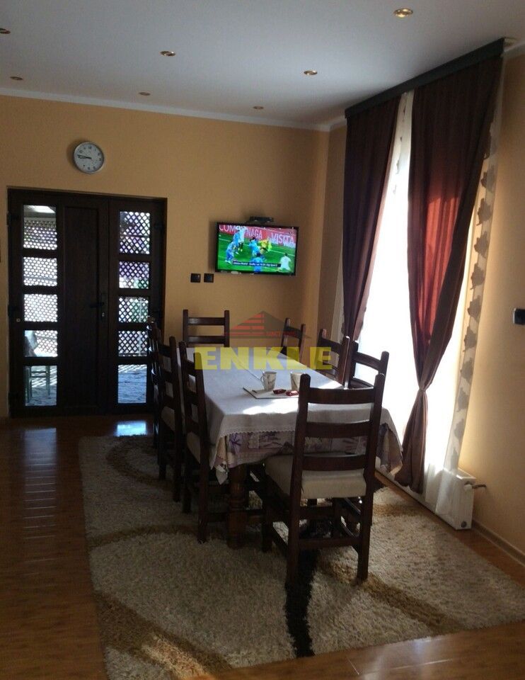 De vânzare casa P+E din cărămidă, zona Hudum - Poză 1