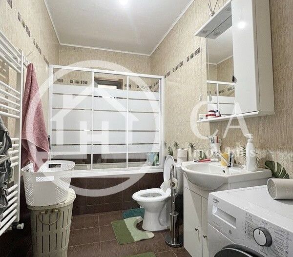 Casă de vanzare cu 4 camere in Cartierul Tineretului, Oradea - Poză 10