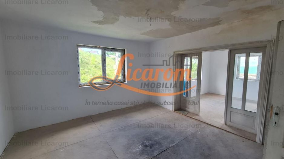 Vila P+E+Pod in Codlea zona cu aer curat,teren 1050 mp - Poză 1