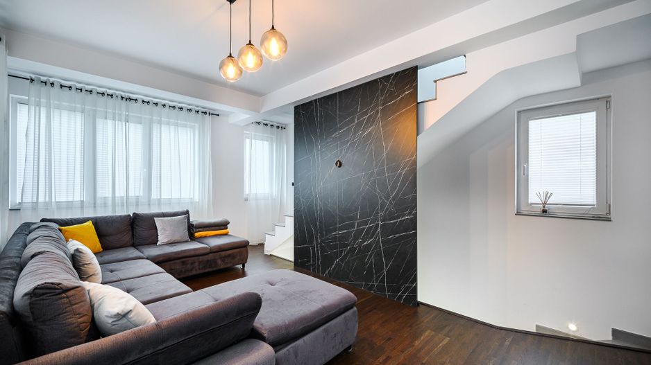 Duplex Superfinisat cu 2 Parcari Buna Ziua - Poză 1