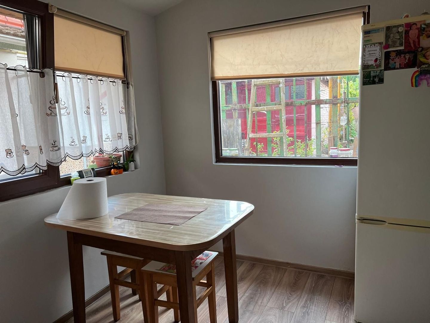 Apartament la curte comuna in zona Centrala - Poză 5