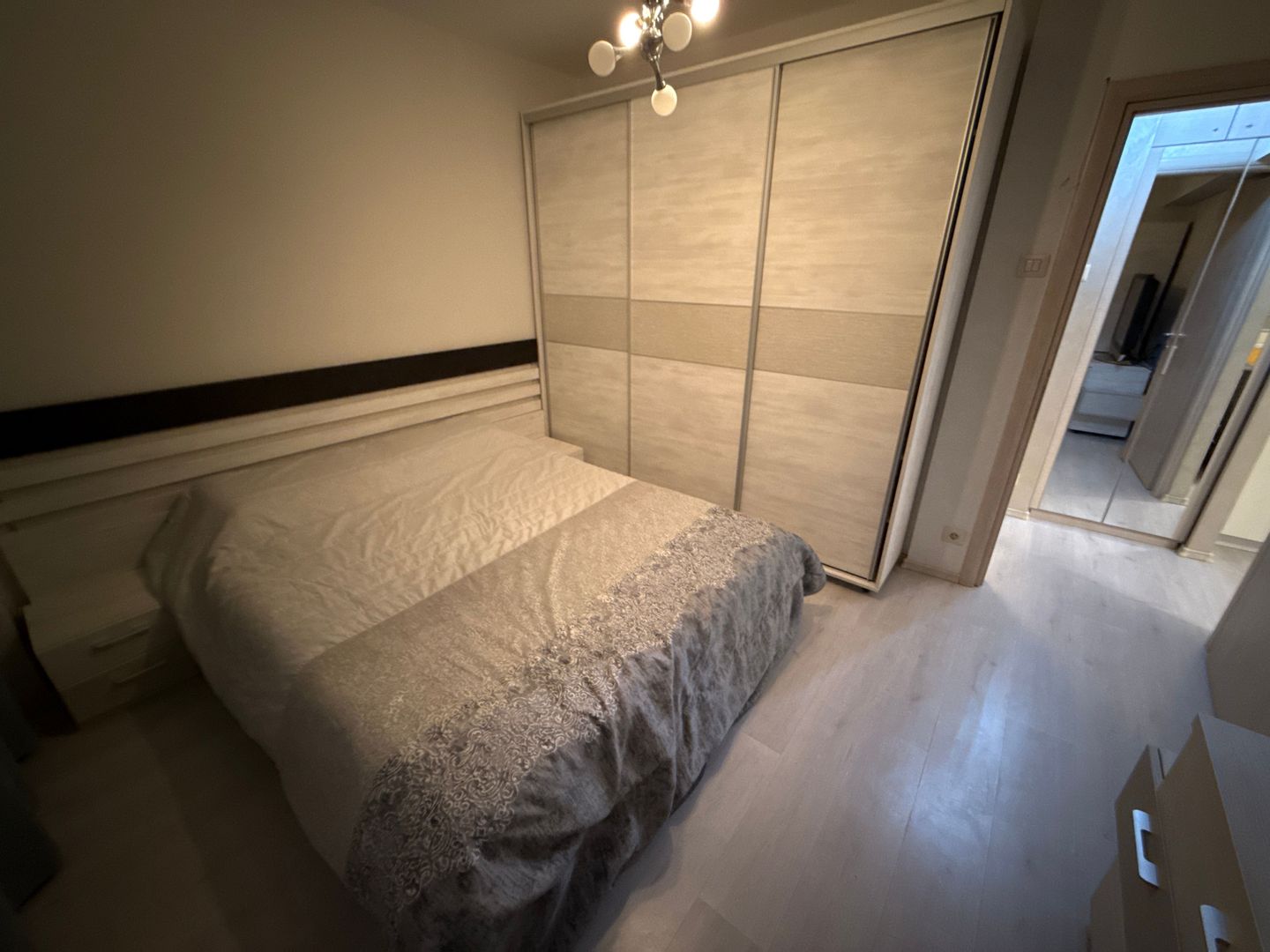 AP. 2 CAMERE- OBOR, BLOC REABILITAT, MOBILAT/UTILAT MODERN - Poză 4