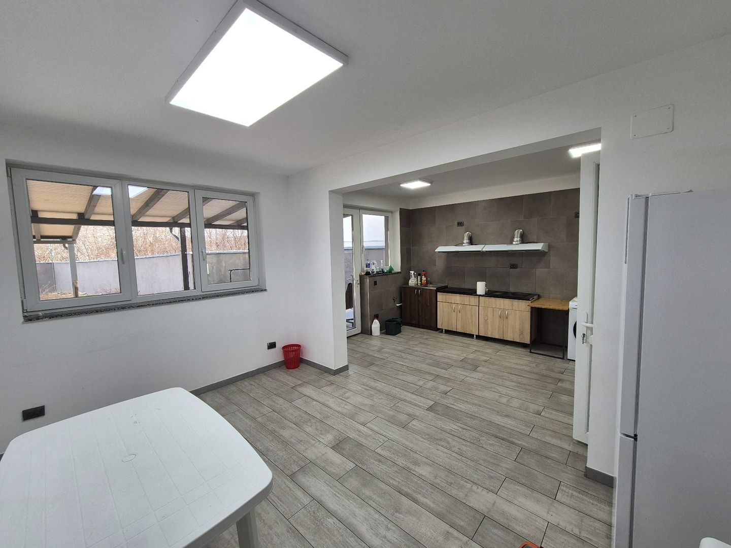 Casa P+2 cu 40 paturi pentru muncitori - Tei - Poză 13