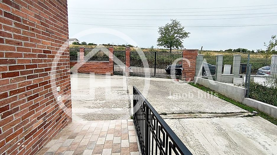 Casă de vânzare cu 5 camere în zona de Dealuri, Oradea - Poză 15