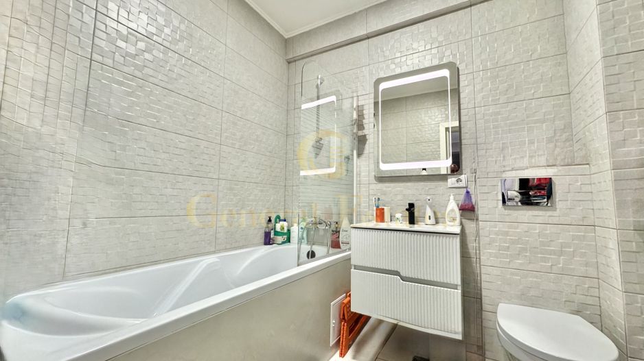 Vânzare apartament cu 2 camere - 68 m.p. Mutare imediată în Tătărași - Poză 10