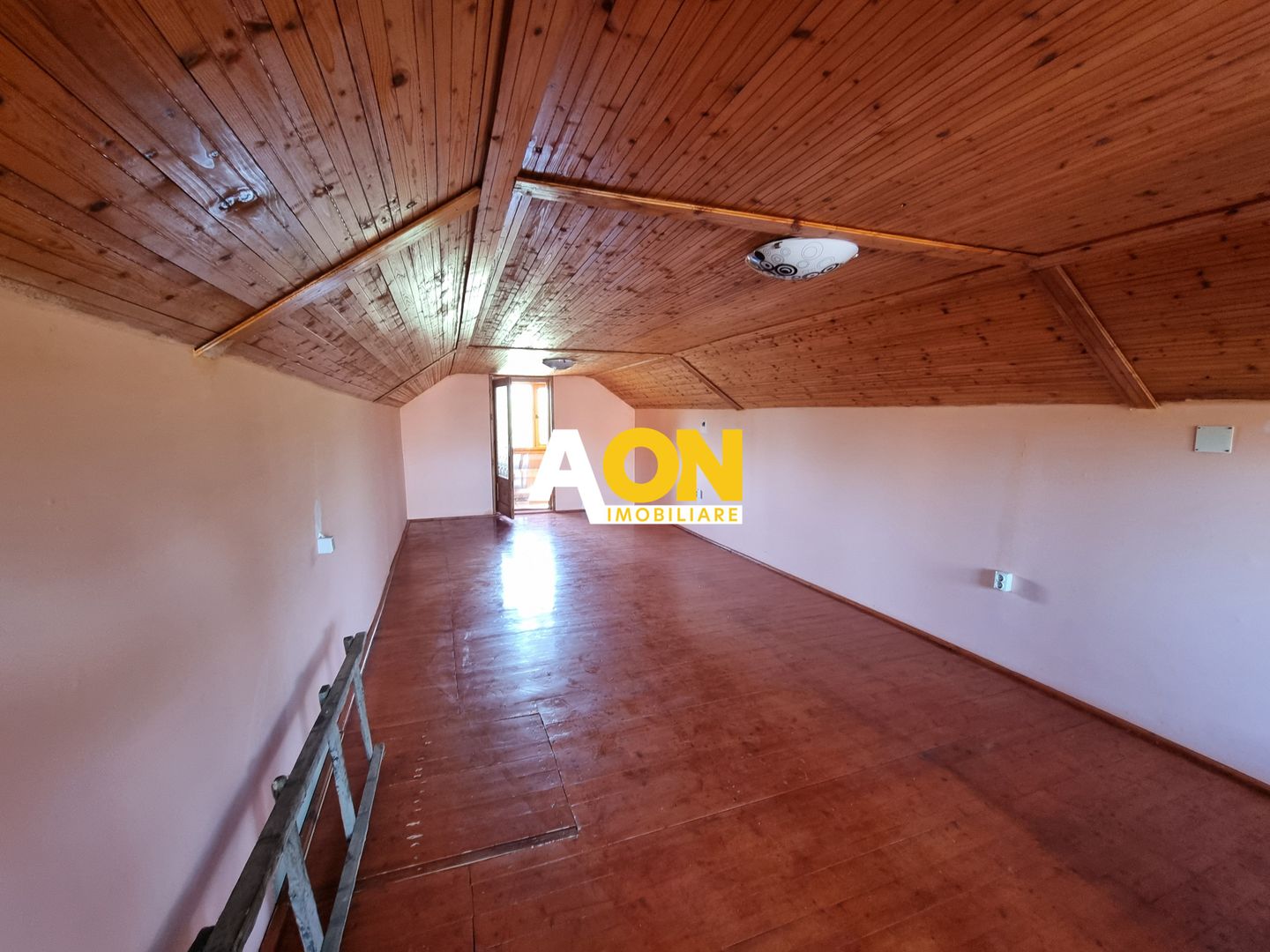 De vanzare casa P+M in stil rustic, 312 mp teren, Barabant - Poză 12