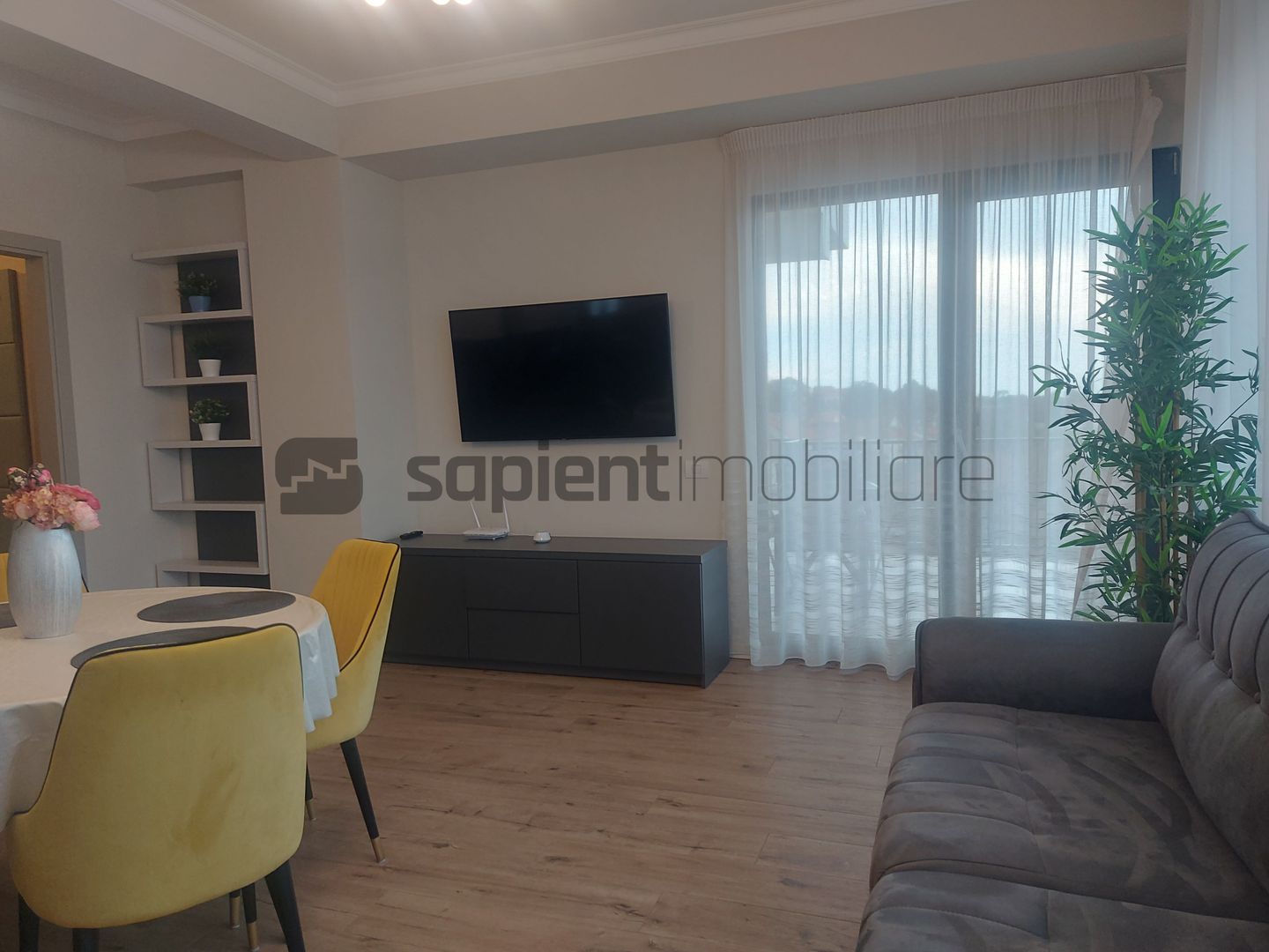 Ap.cu 3 camere lux, ultracentral - Poză 3