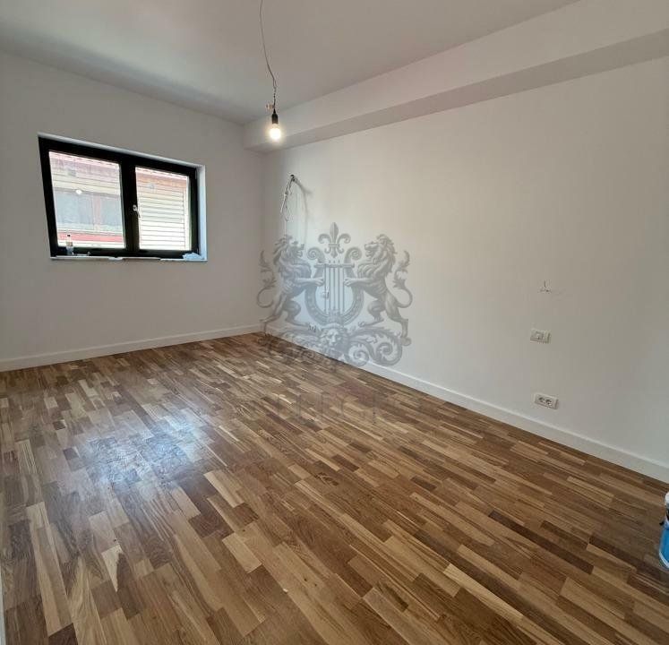 Vanzare | Vila Consolidata | Renovata | 2024 | 257 mp utili | Superba - Poză 9