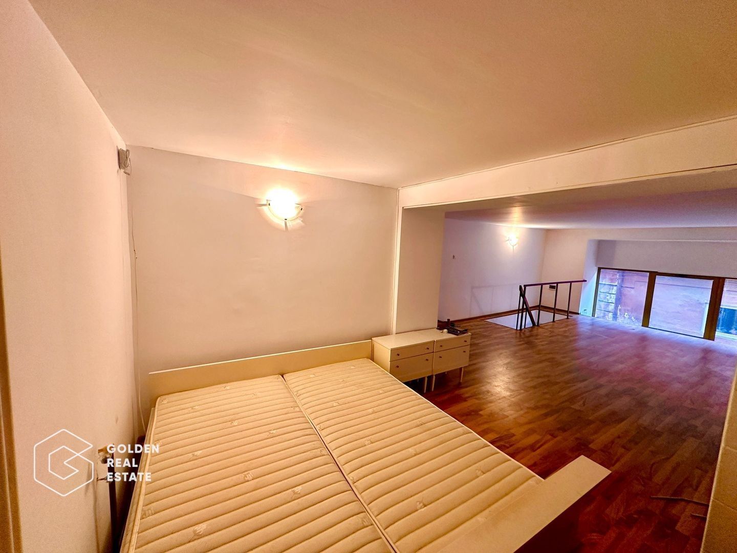Spatiu comercial central, etaj1, 75mp, centrala termica - Poză 3