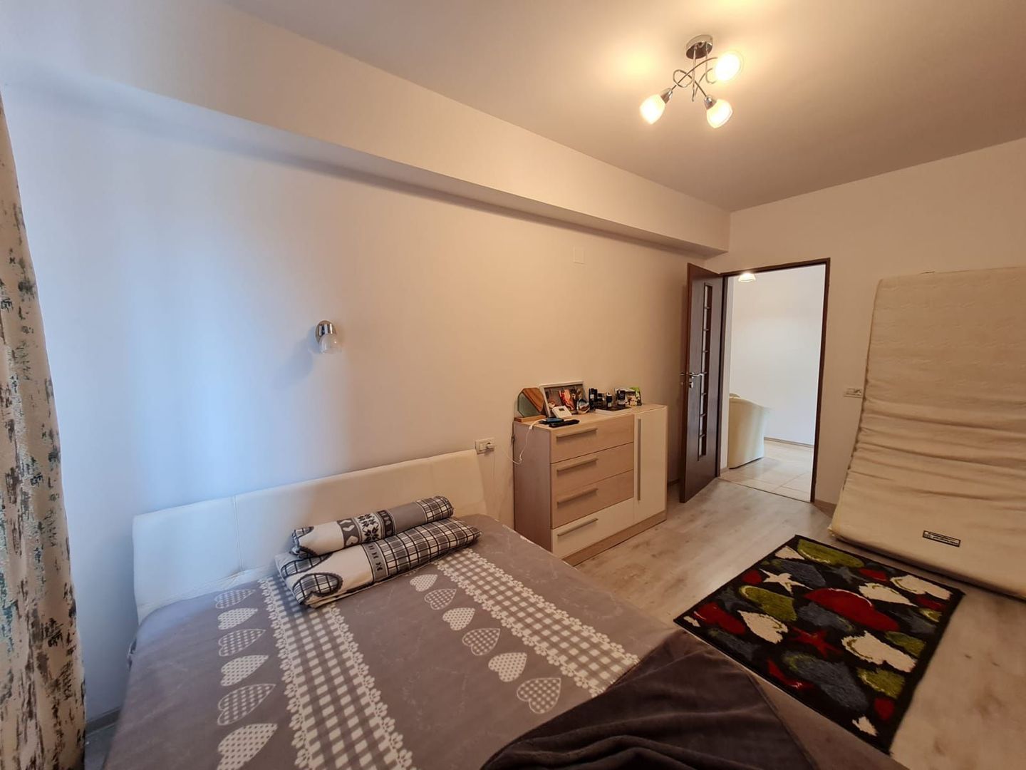 Vila spatioasa cu 7 apartamente/pretabil investiție - Poză 14