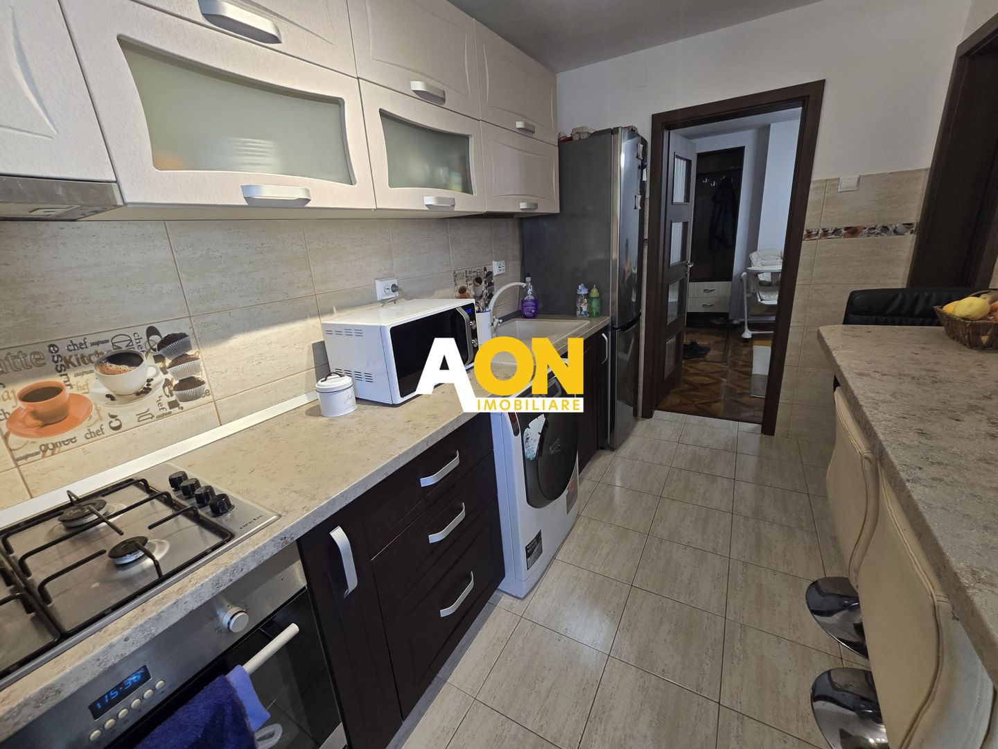 Apartament 2 Camere, Etaj 1, Zona Cetate, Complet Renovat si Utilat - Poză 11