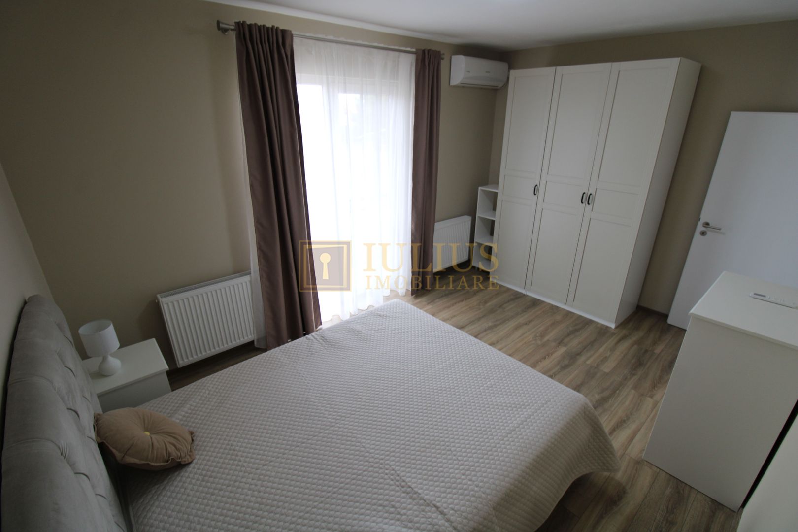 Zona Cora - Dumbravita, 5 camere + 2 bai. - Poză 19