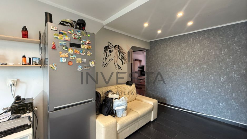 Apartament cu 2 camere decomandate, zona Plopilor! - Poză 2