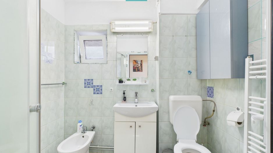 Apartament spațios, 3 camere ultracentral. - Poză 9